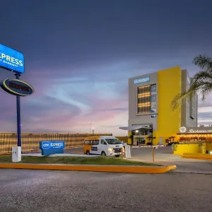 *** Hotel Express Guadalajara Aeropuerto México