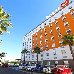 *** Hotel Hi! México